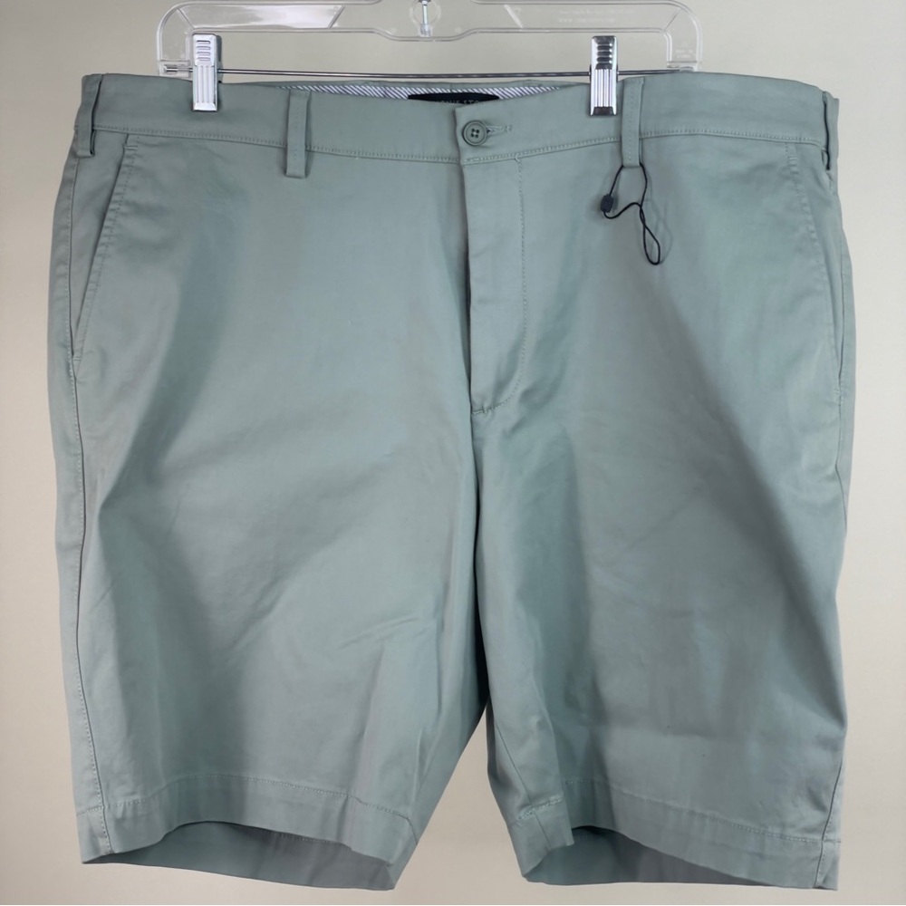 Bloomingdale's Flat Front Shorts in Light Green color